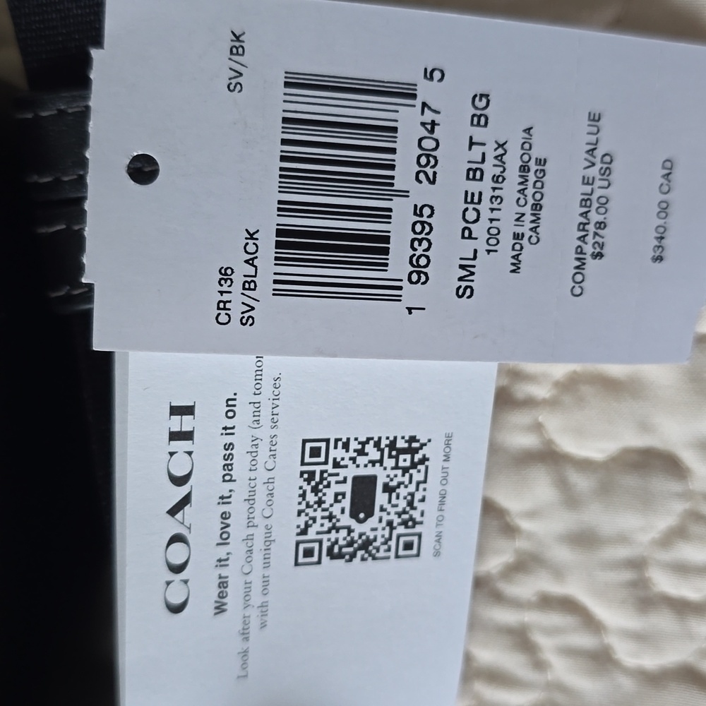 * Like New * Coach belt bag - Picture 2 of 9